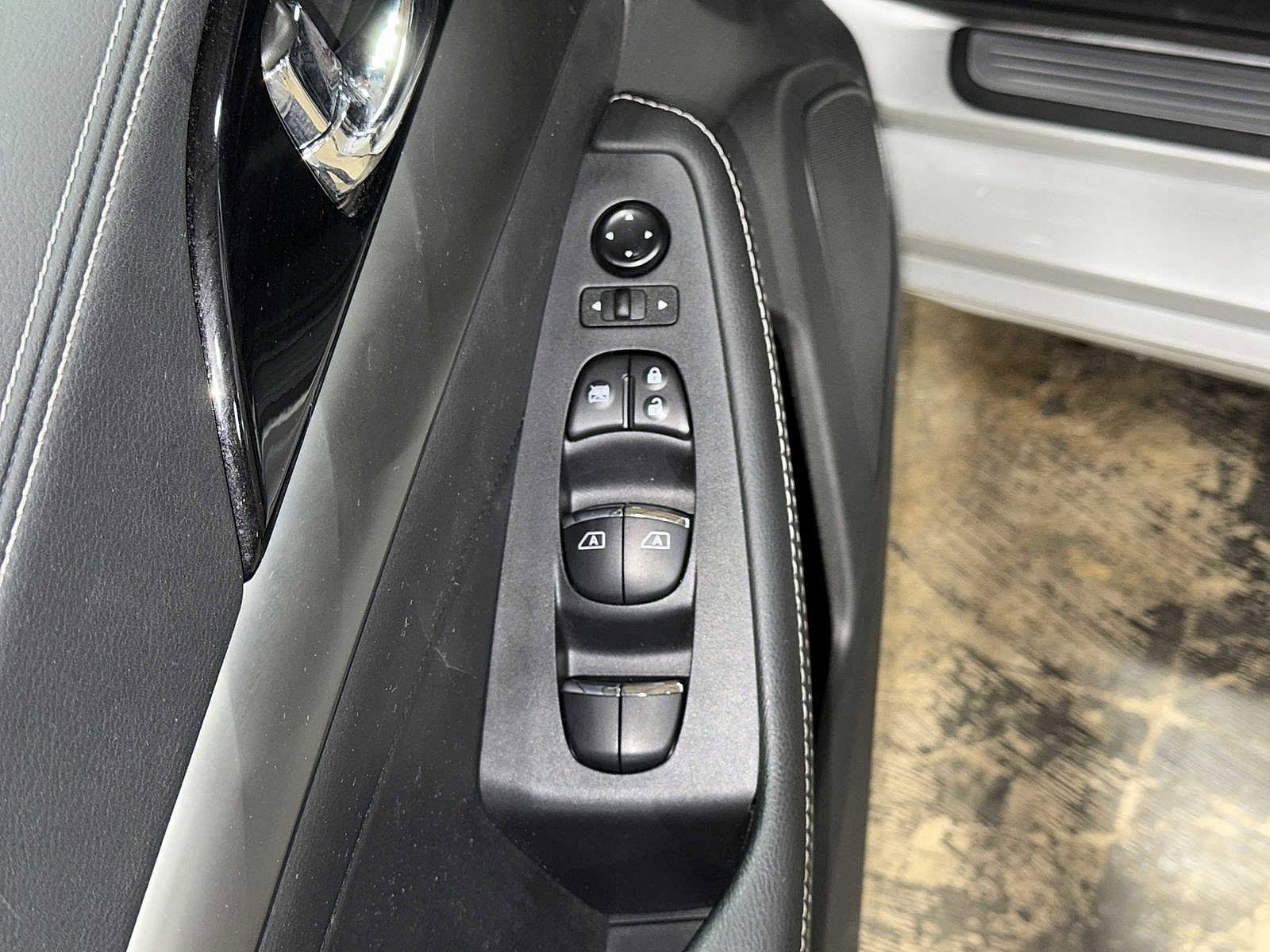 Used 2023 Nissan Maxima SV FWD image 21