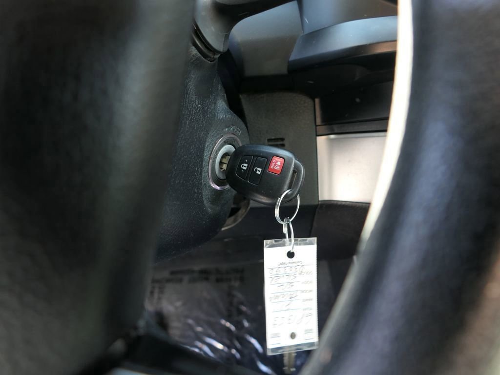 Used 2021 Toyota Tacoma SR w/ SR Convenience Package image 17