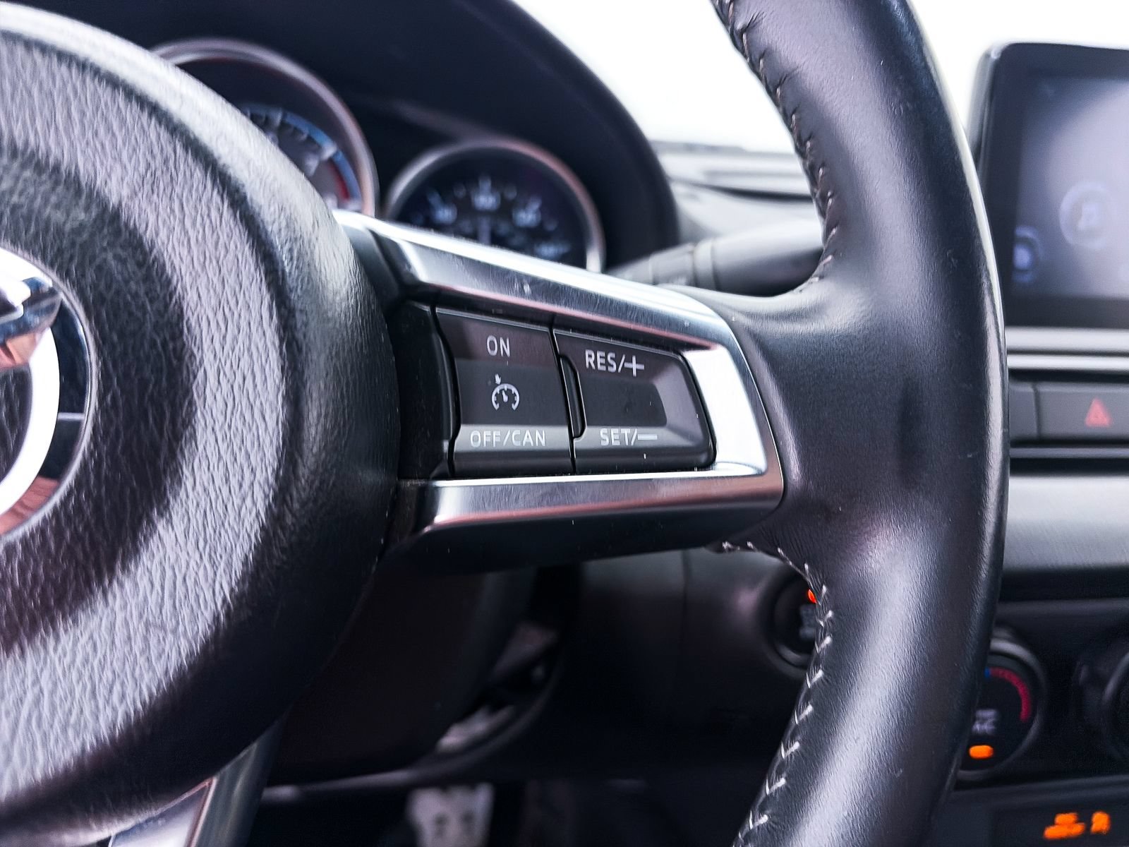 Used 2021 MAZDA MX-5 Miata Sport RWD image 29