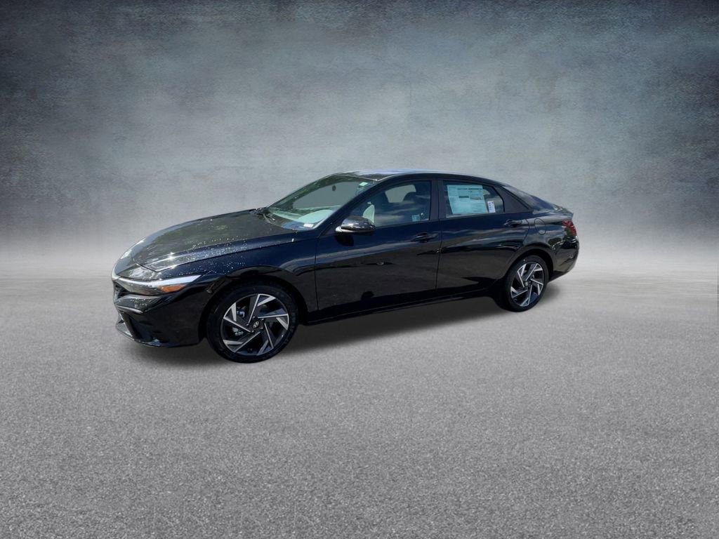 Used 2025 Hyundai Elantra Sport image 9