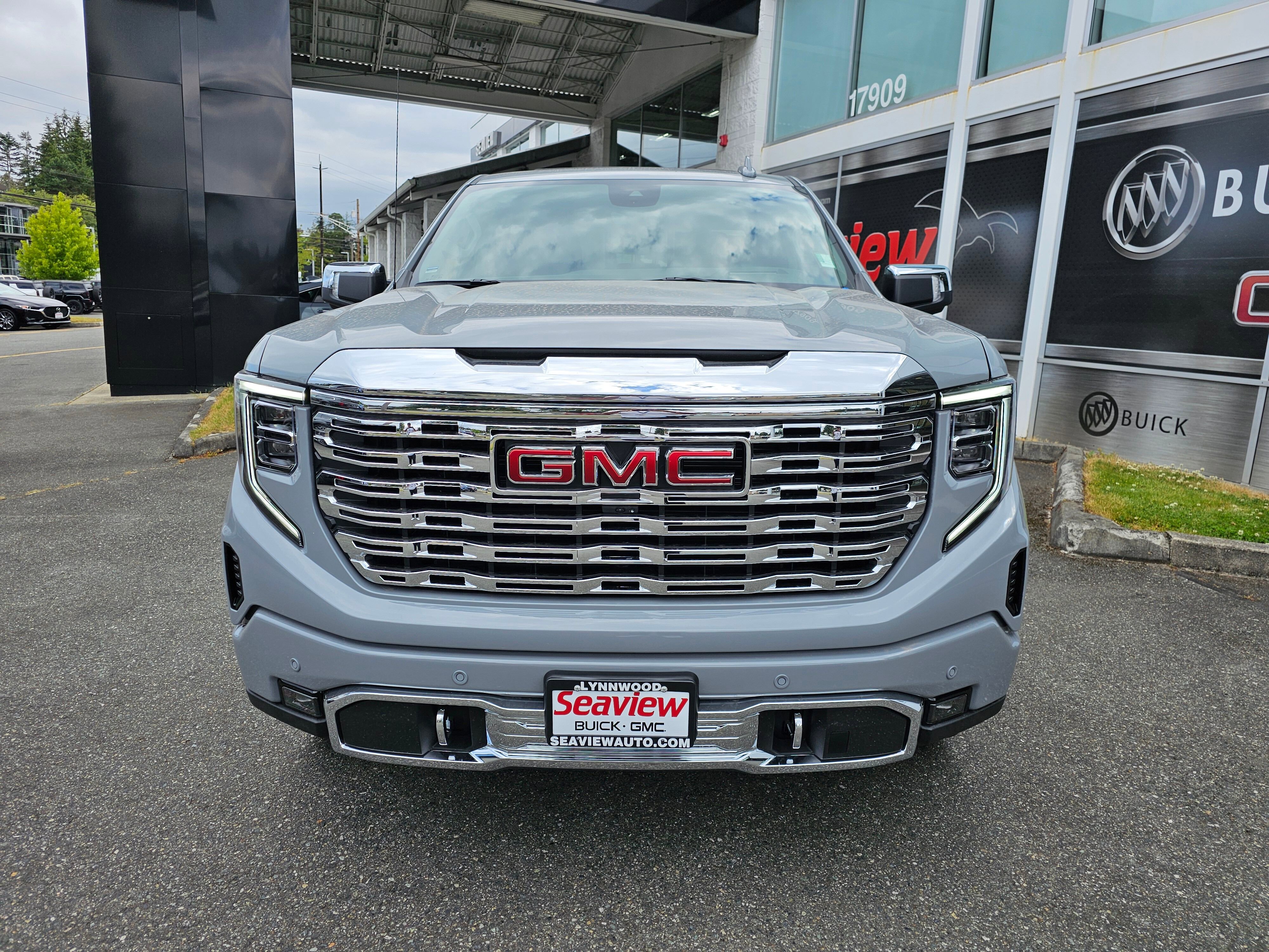 New 2024 GMC Sierra 1500 Denali AWD/4WD image 8