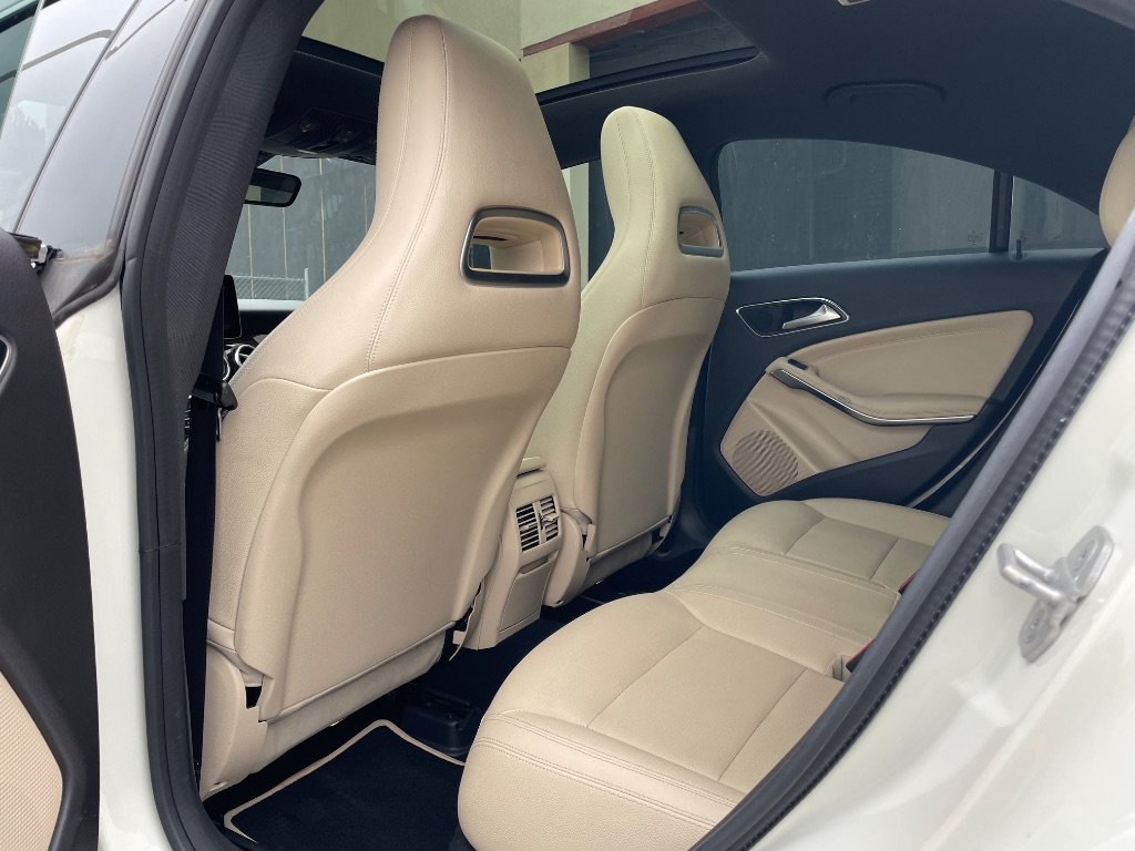 Used 2018 Mercedes-Benz CLA 250 image 14