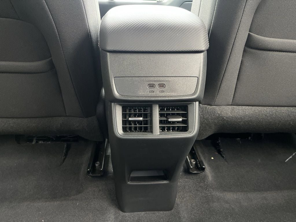 Used 2025 Chevrolet Equinox LT AWD/4WD image 16