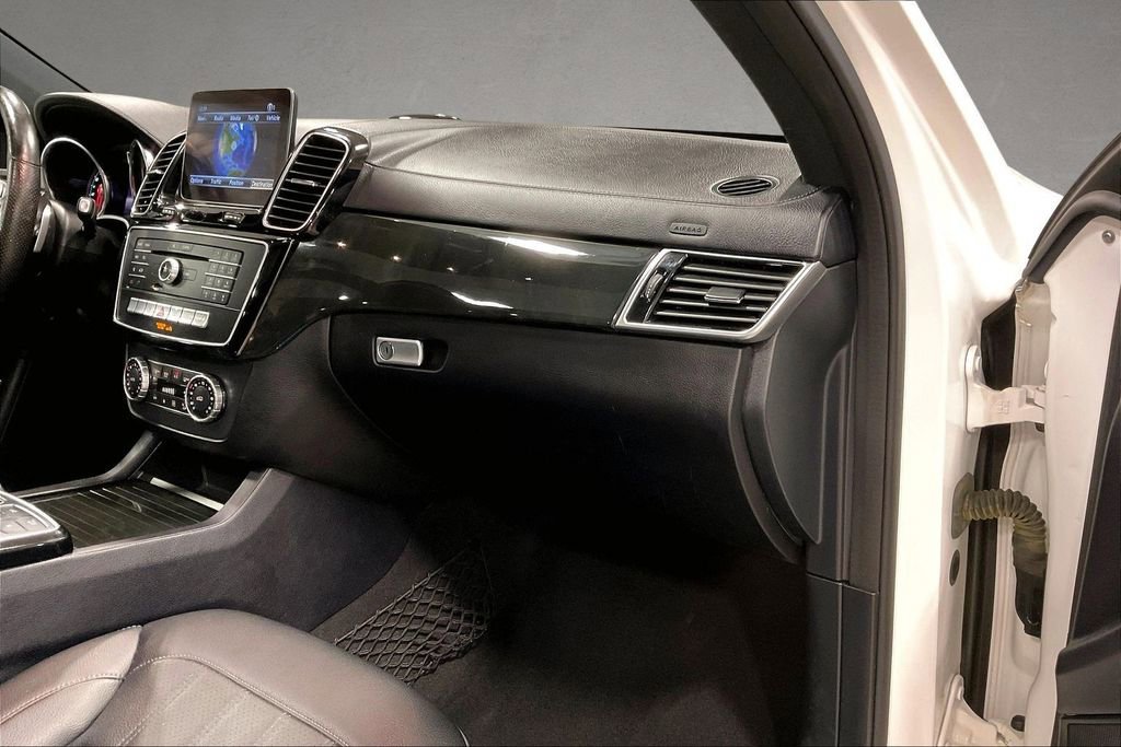 Used 2018 Mercedes-Benz GLS 450 4MATIC image 26