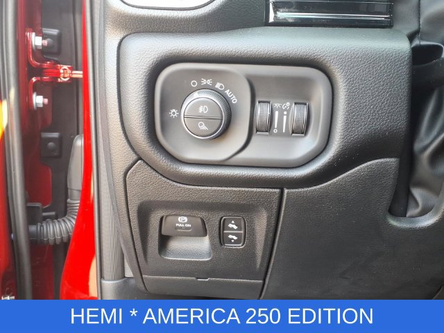 New 2026 RAM 1500 Laramie AWD/4WD image 16