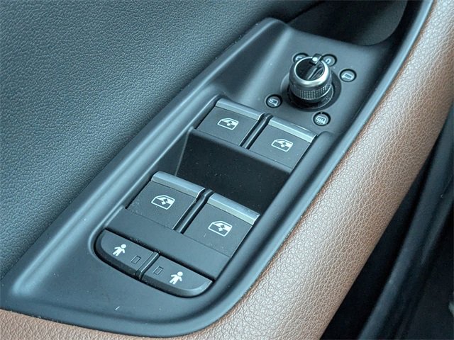 Used 2020 Audi Q7 3.0T Premium Plus w/ Premium Plus Package image 28