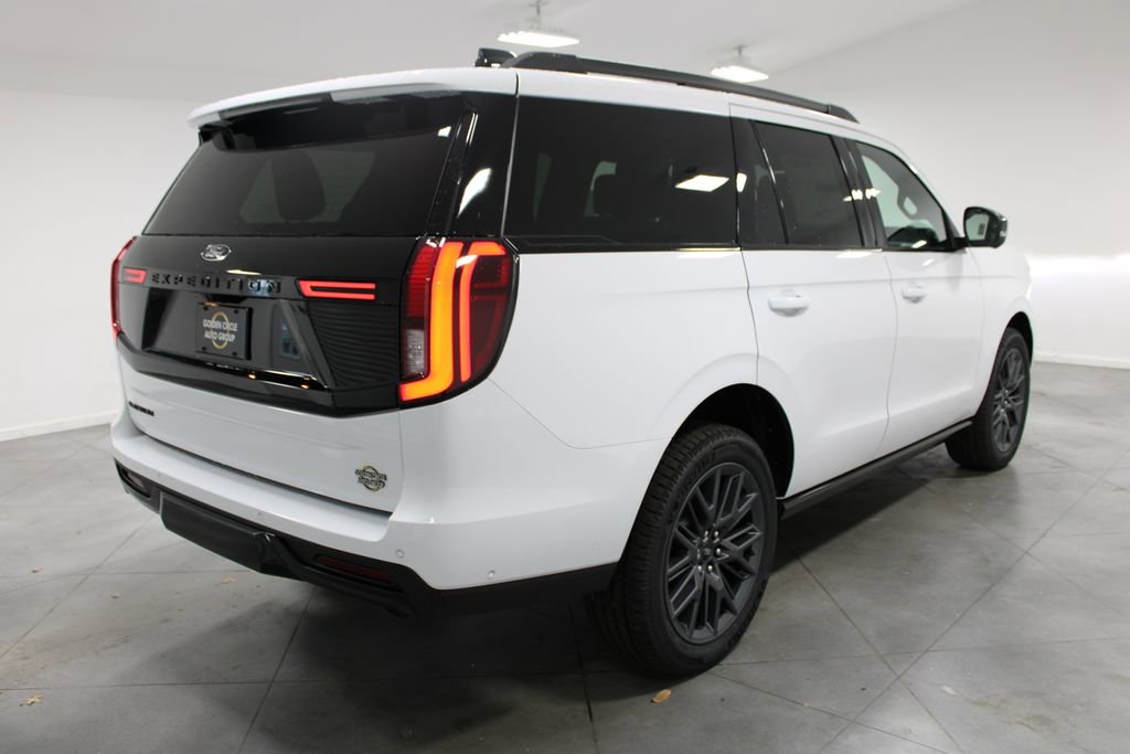 New 2025 Ford Expedition Platinum w/ Stealth Performance Package image 8