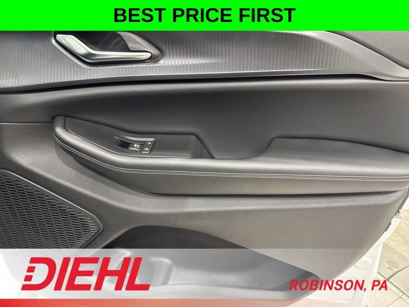 New 2026 Jeep Grand Cherokee Laredo X image 16