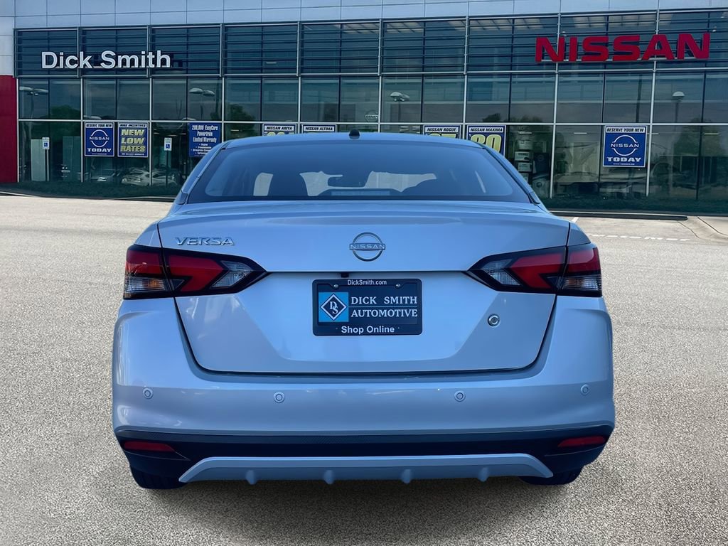 Used 2025 Nissan Versa S w/ S Plus Package image 5