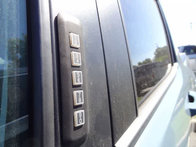 Used 2023 Ford Maverick Lariat w/ Lariat Luxury Package FWD image 16