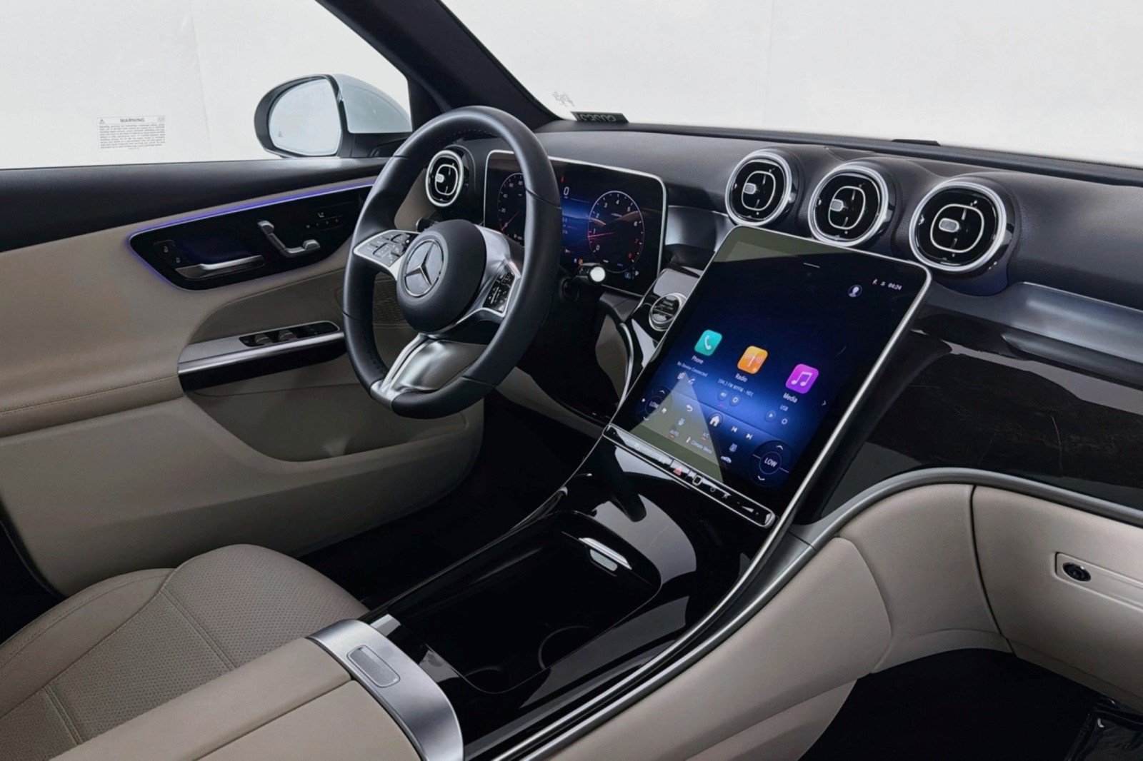 Certified 2026 Mercedes-Benz GLC 300 4MATIC image 18