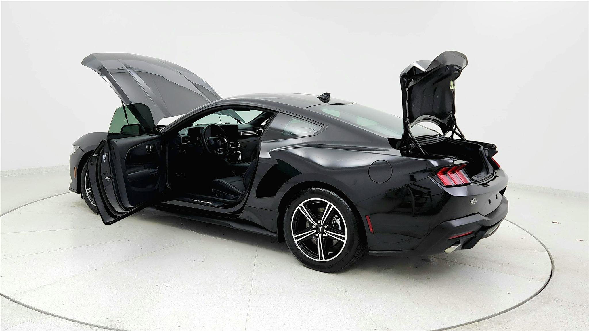 Used 2024 Ford Mustang Premium image 10