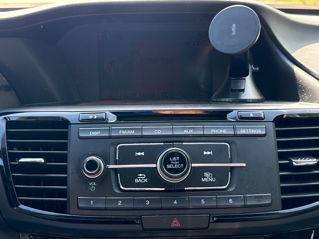 Used 2017 Honda Accord Sport Special Edition image 24