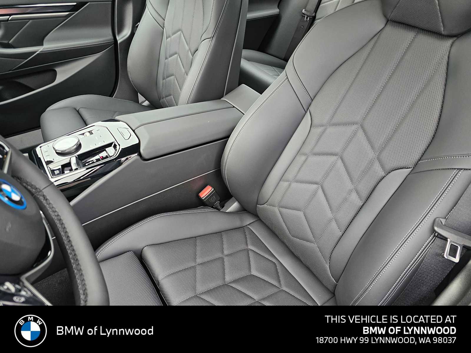 New 2026 BMW i5 eDrive40 AWD/4WD image 21