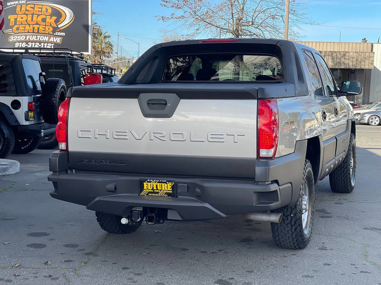 Used 2005 Chevrolet Avalanche 2500 LS w/ Onstar Plus Package image 9