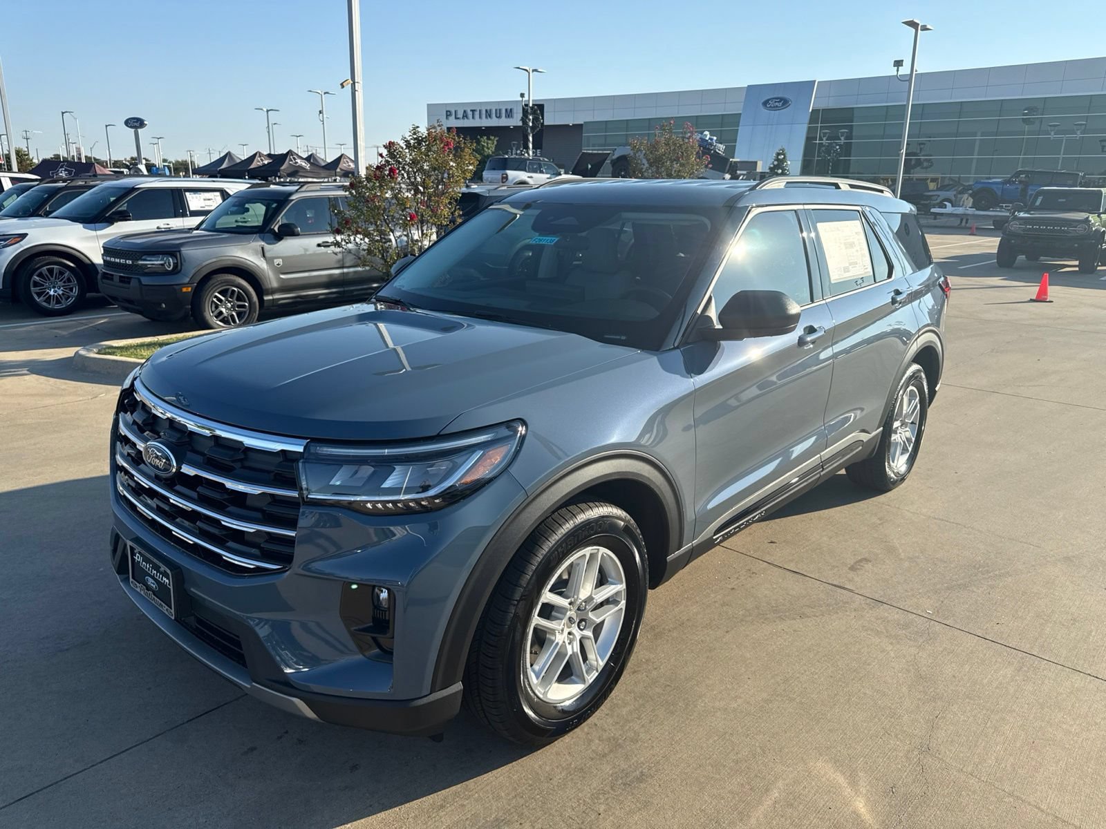 New 2026 Ford Explorer Active w/ Active Comfort Package RWD image 1