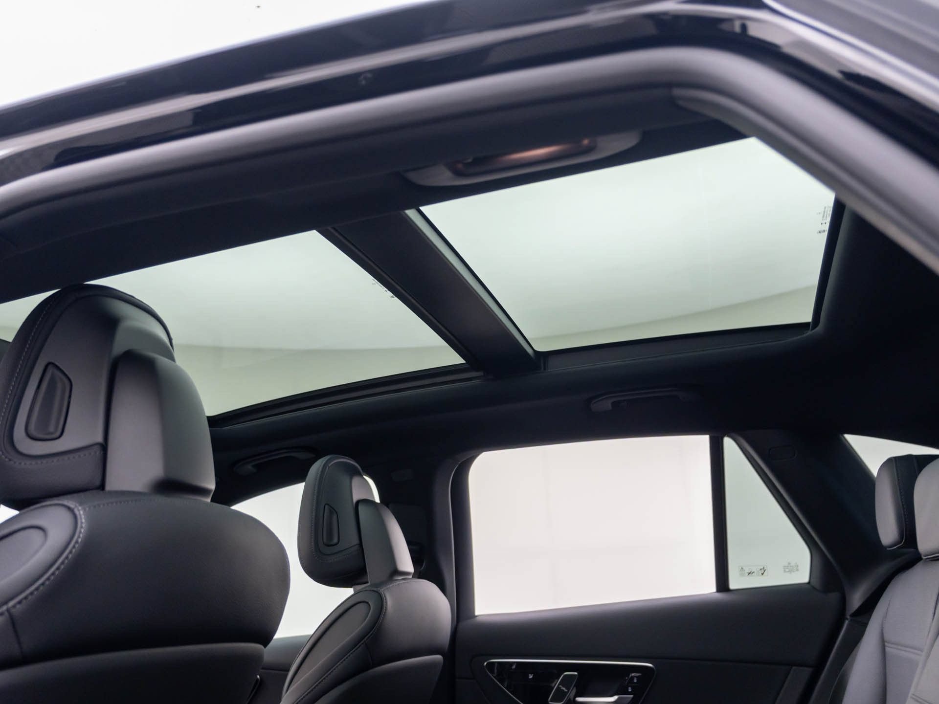 New 2027 Mercedes-Benz GLC 300 4MATIC image 21
