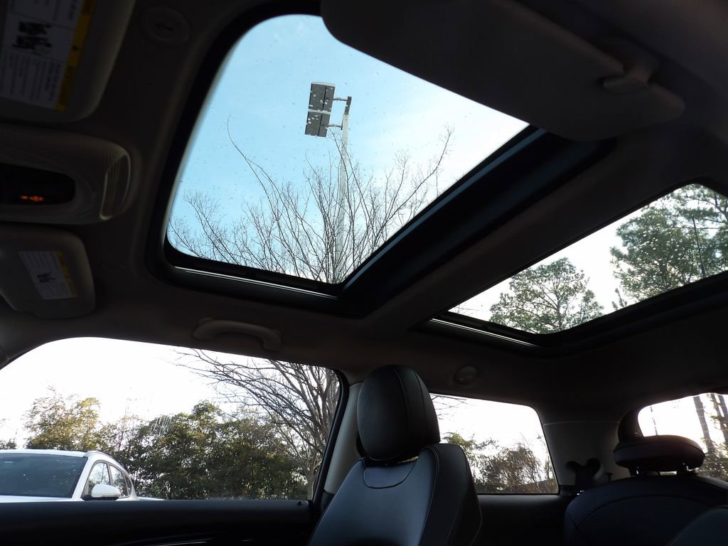 Used 2018 MINI Cooper S image 14