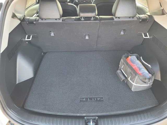Used 2023 Kia Seltos S w/ Navigation Package FWD image 7