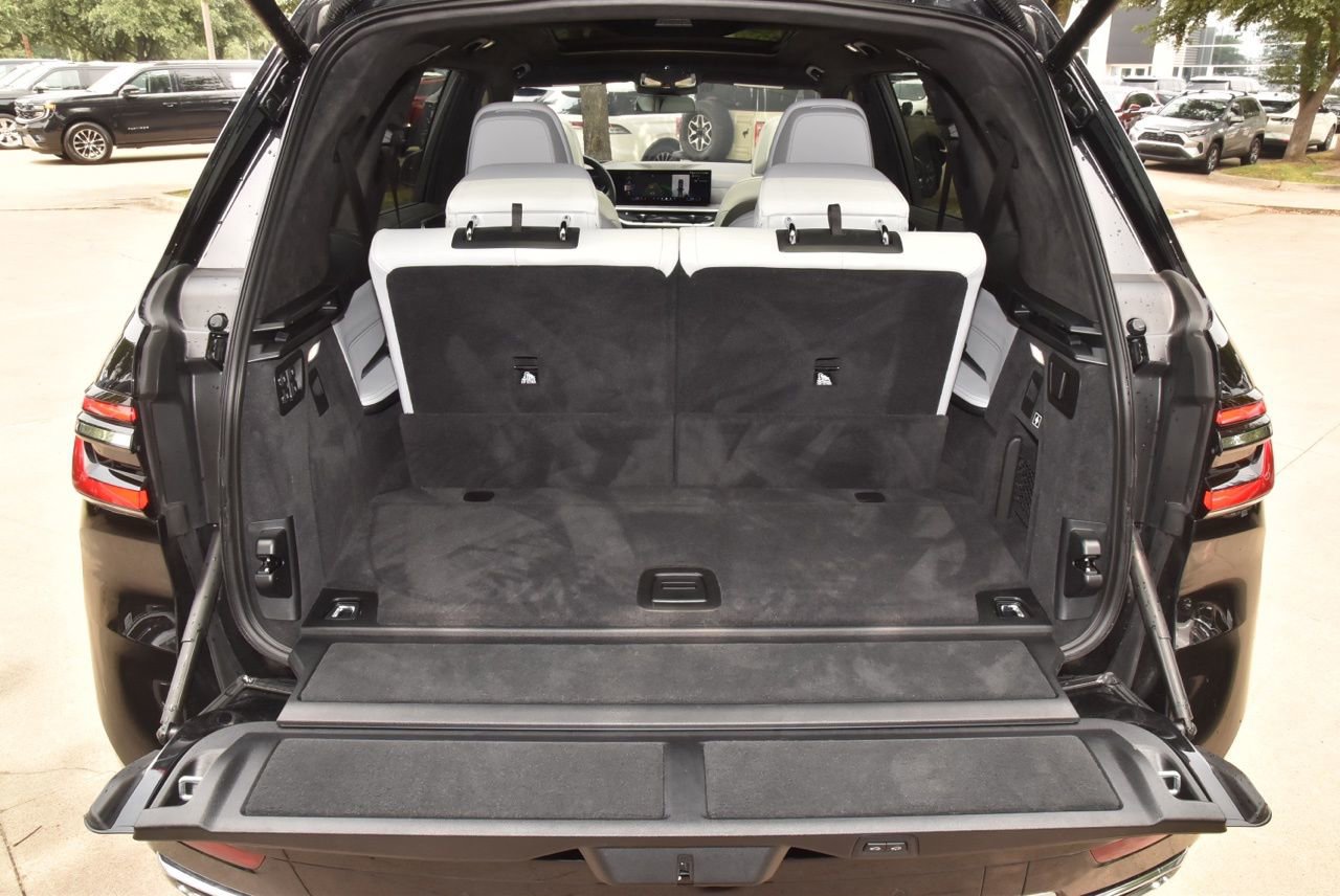 Used 2025 BMW X7 xDrive40i w/ Premium Package AWD/4WD image 37