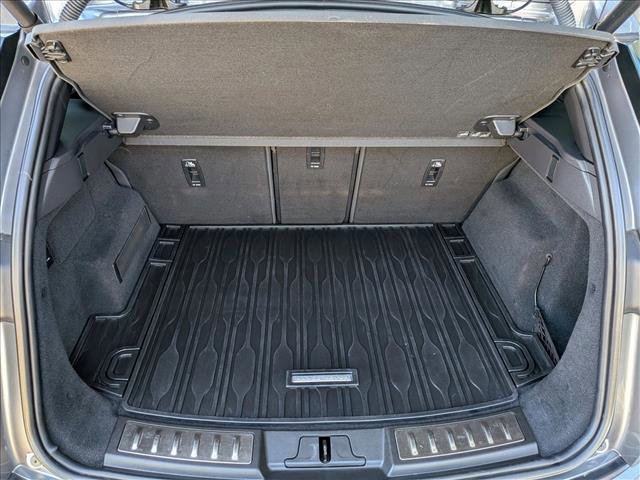 Used 2022 Land Rover Range Rover Evoque R-Dynamic S image 6