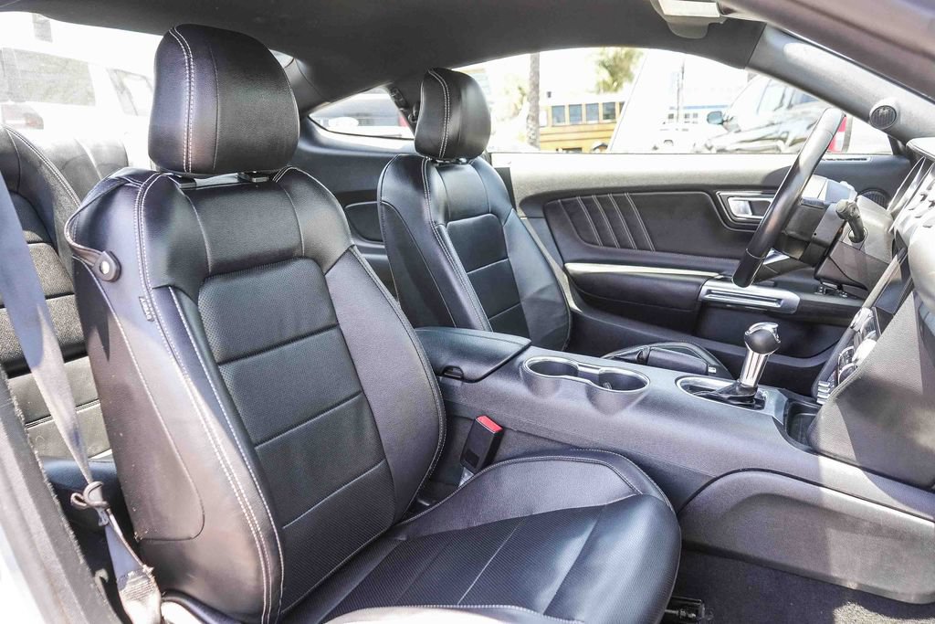 Used 2022 Ford Mustang Premium RWD image 18