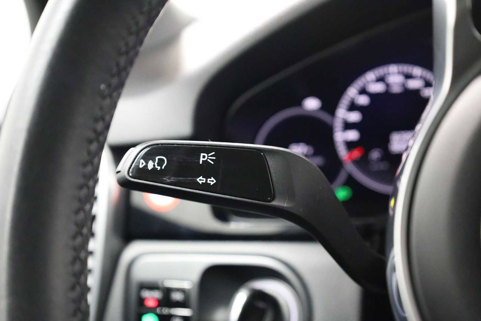 Used 2021 Porsche Cayenne image 31