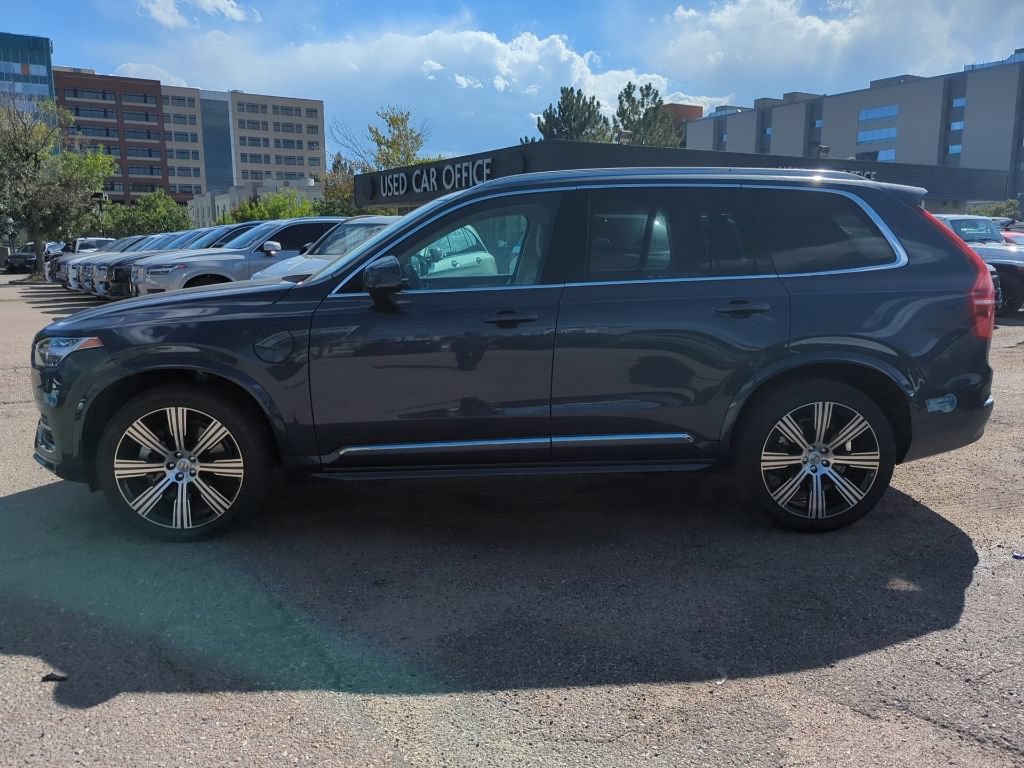 Used 2025 Volvo XC90 T8 Core w/ Protection Package Premier AWD/4WD image 4