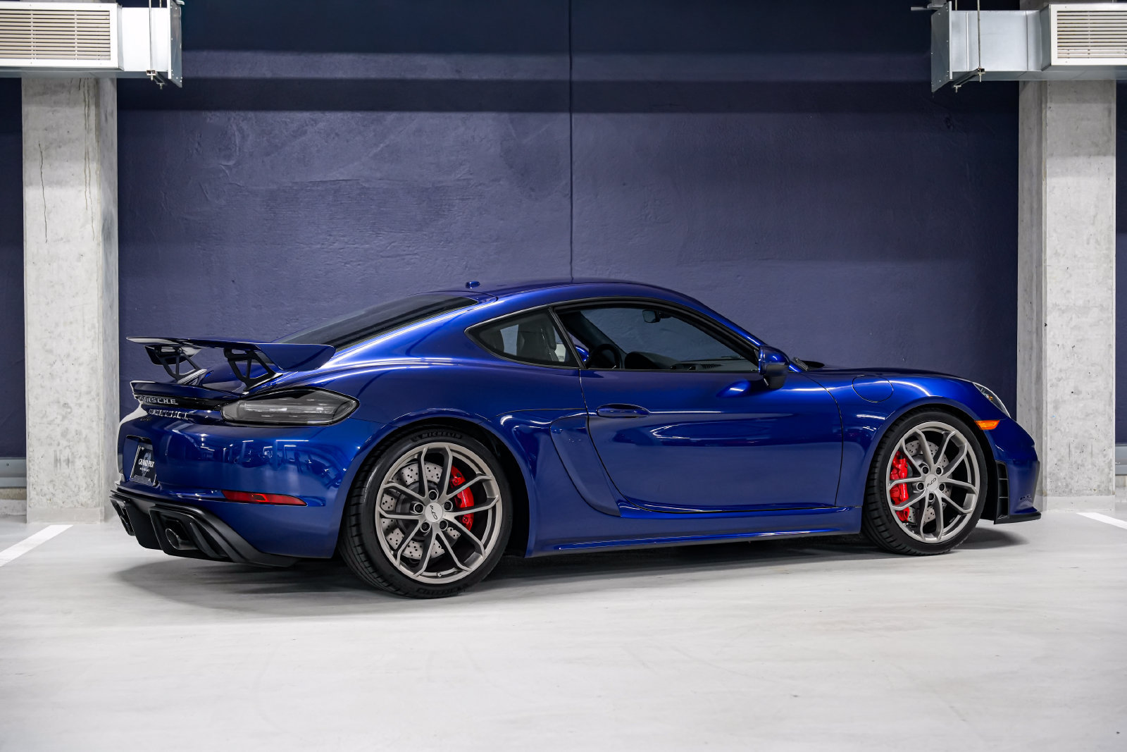 Used 2020 Porsche 718 Cayman GT4 RWD image 3