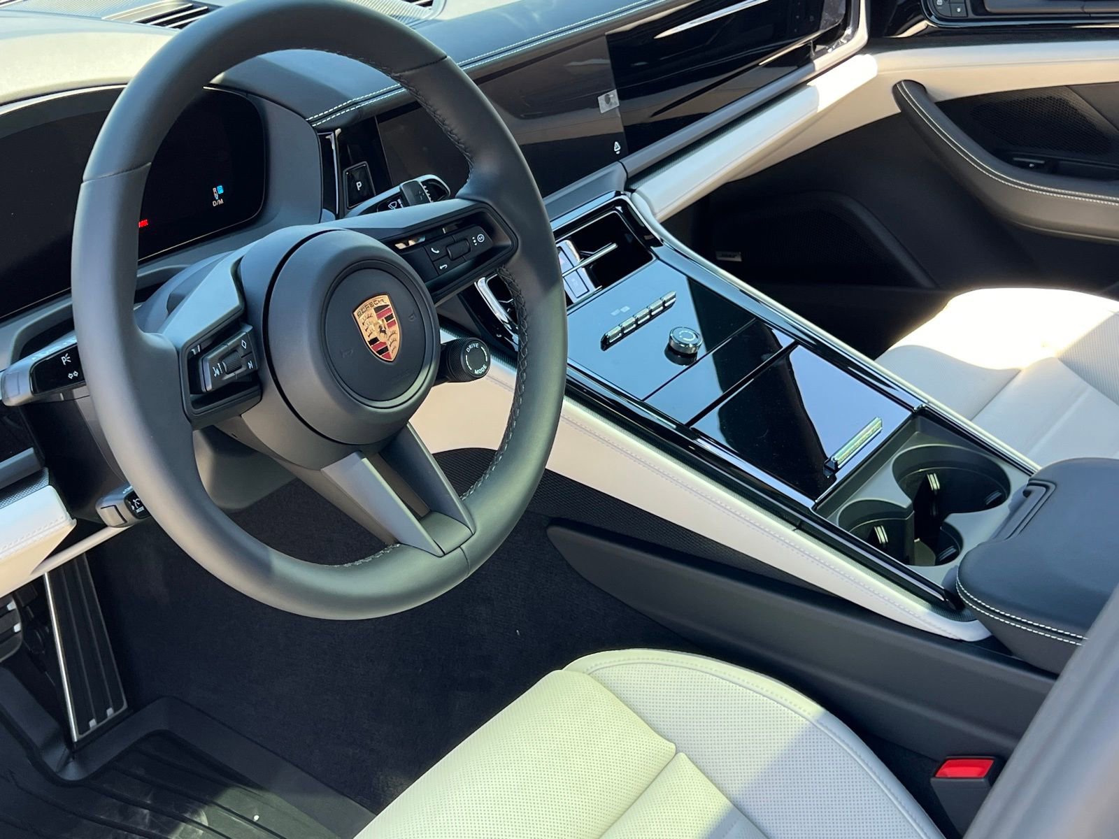 New 2026 Porsche Panamera 4 image 35