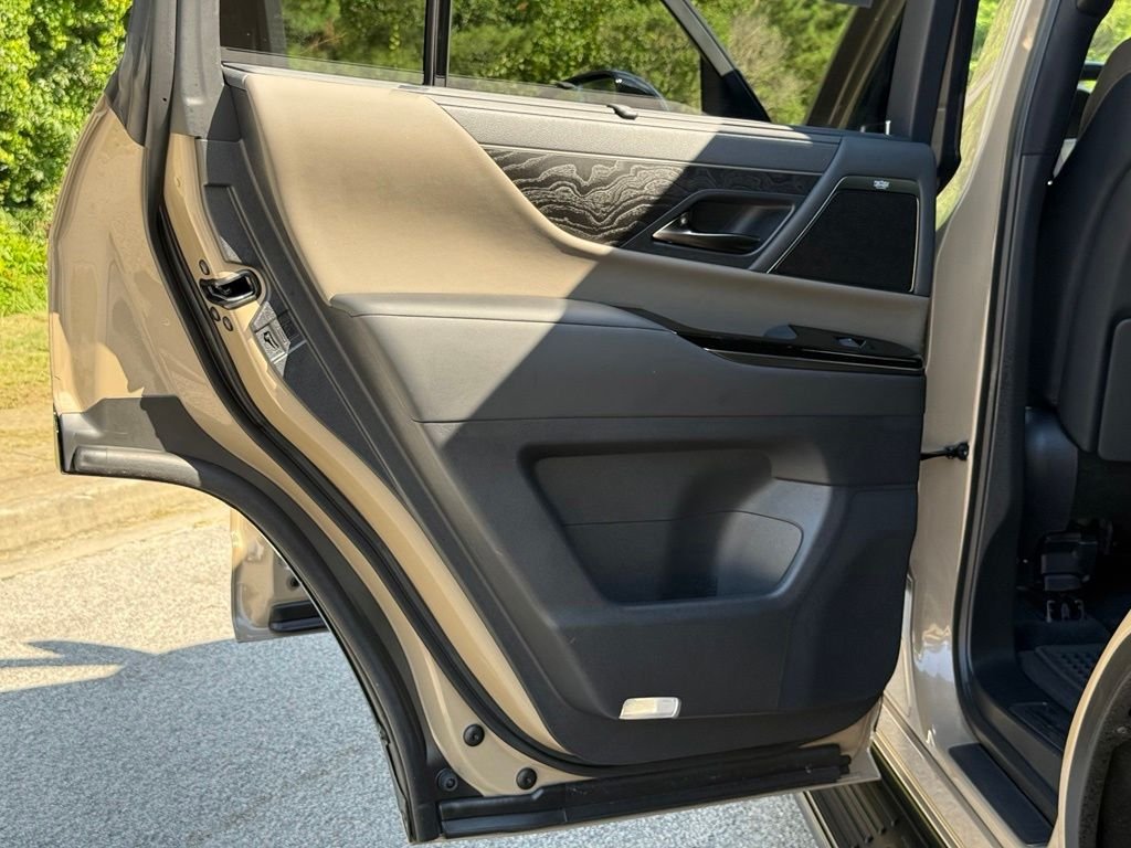 Certified 2025 Lexus LX 700h Overtrail AWD/4WD image 28