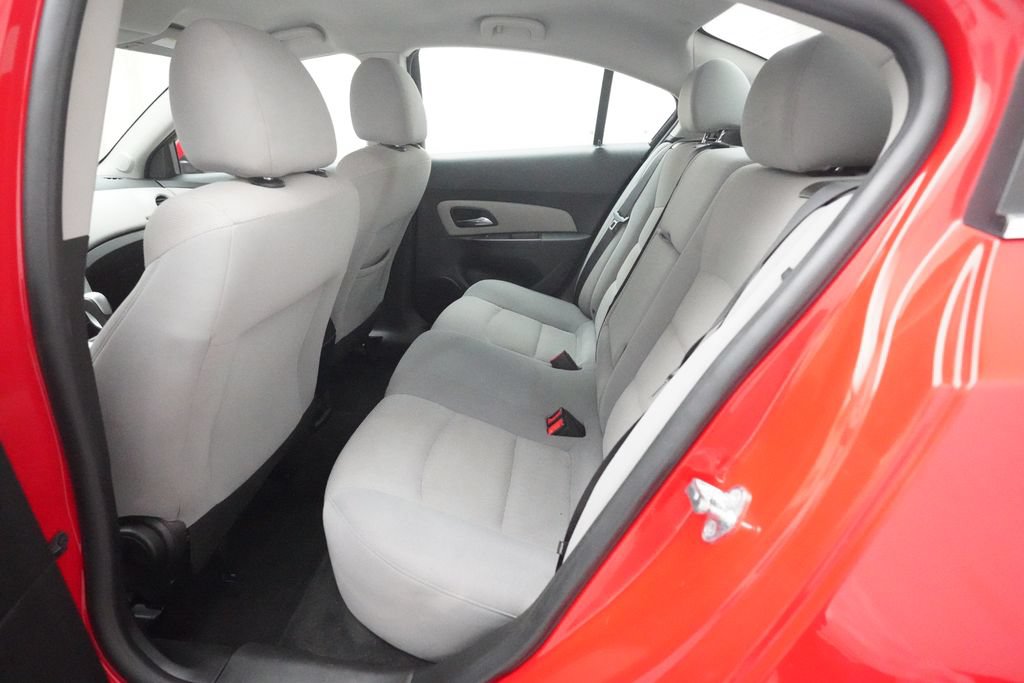 Used 2015 Chevrolet Cruze LT FWD image 15