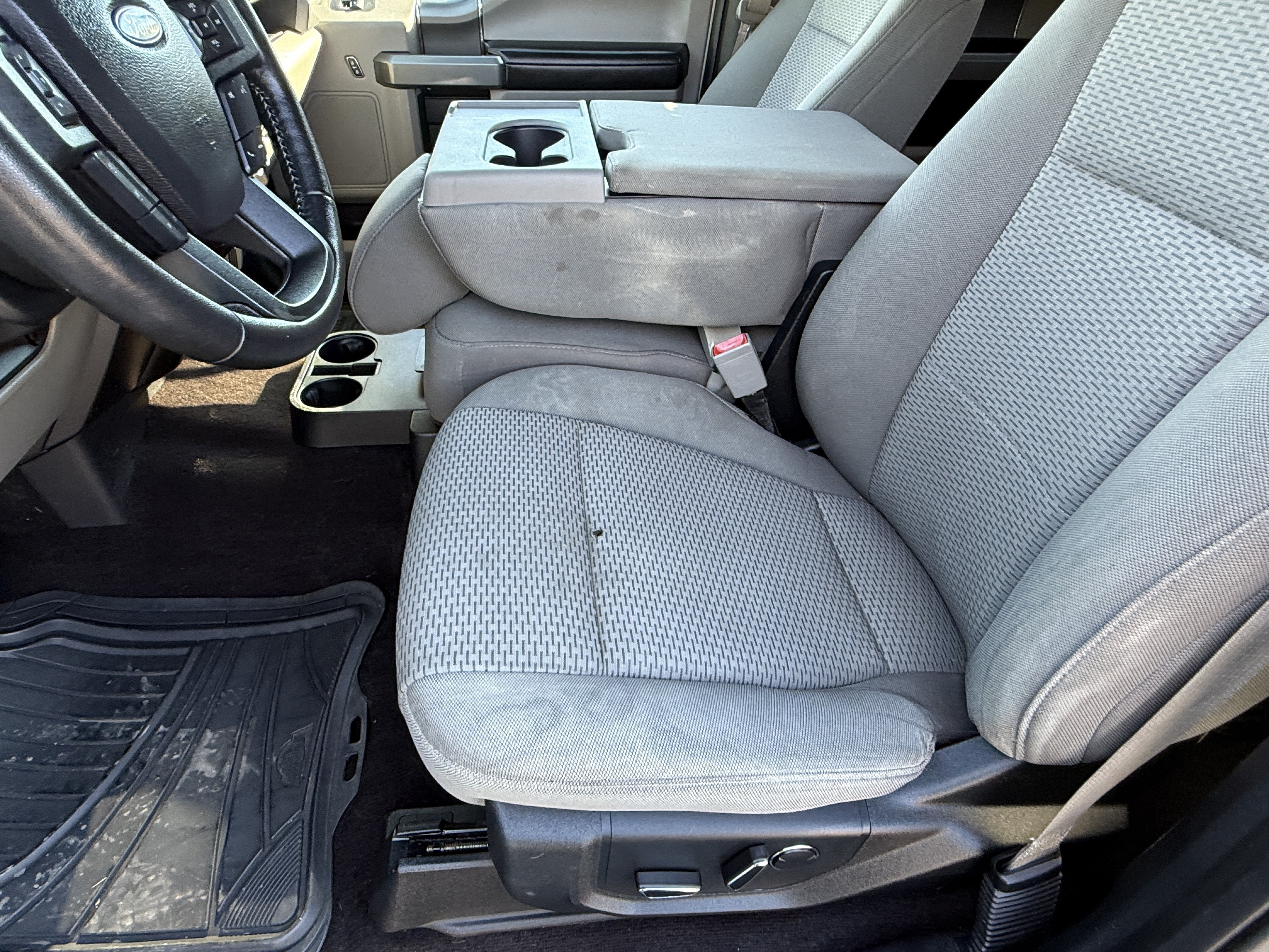 Used 2018 Ford F150 XLT w/ Equipment Group 302A Luxury AWD/4WD image 20