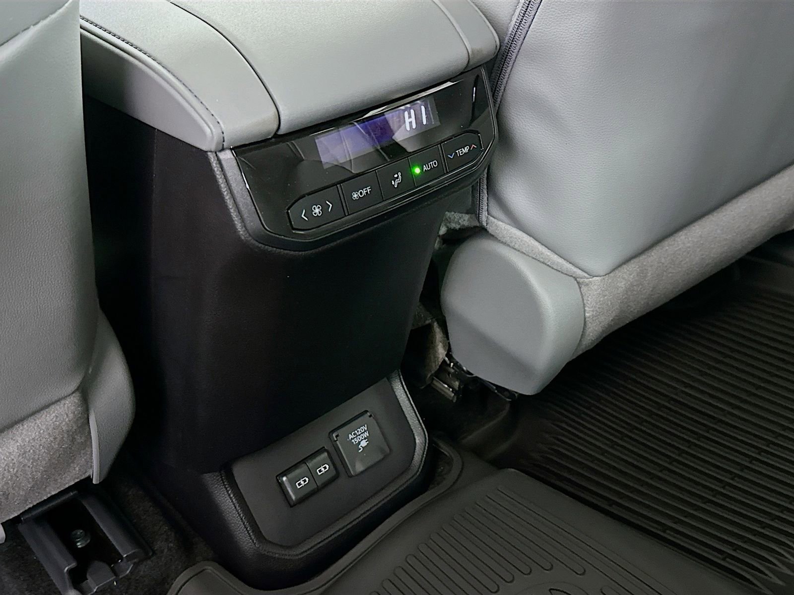 New 2026 Toyota Highlander Limited AWD/4WD image 27