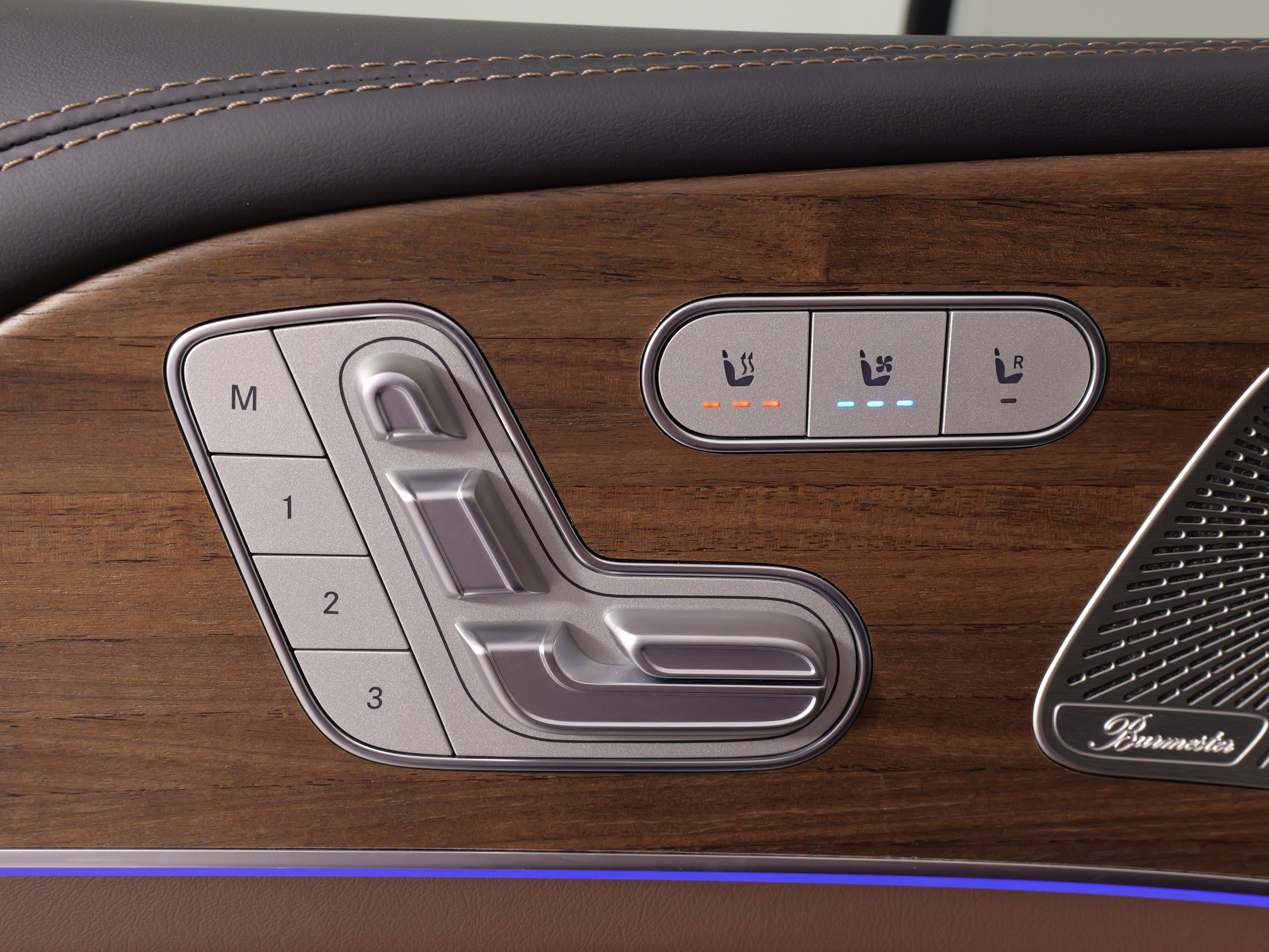 Used 2025 Mercedes-Benz GLS 63 AMG 4MATIC image 28