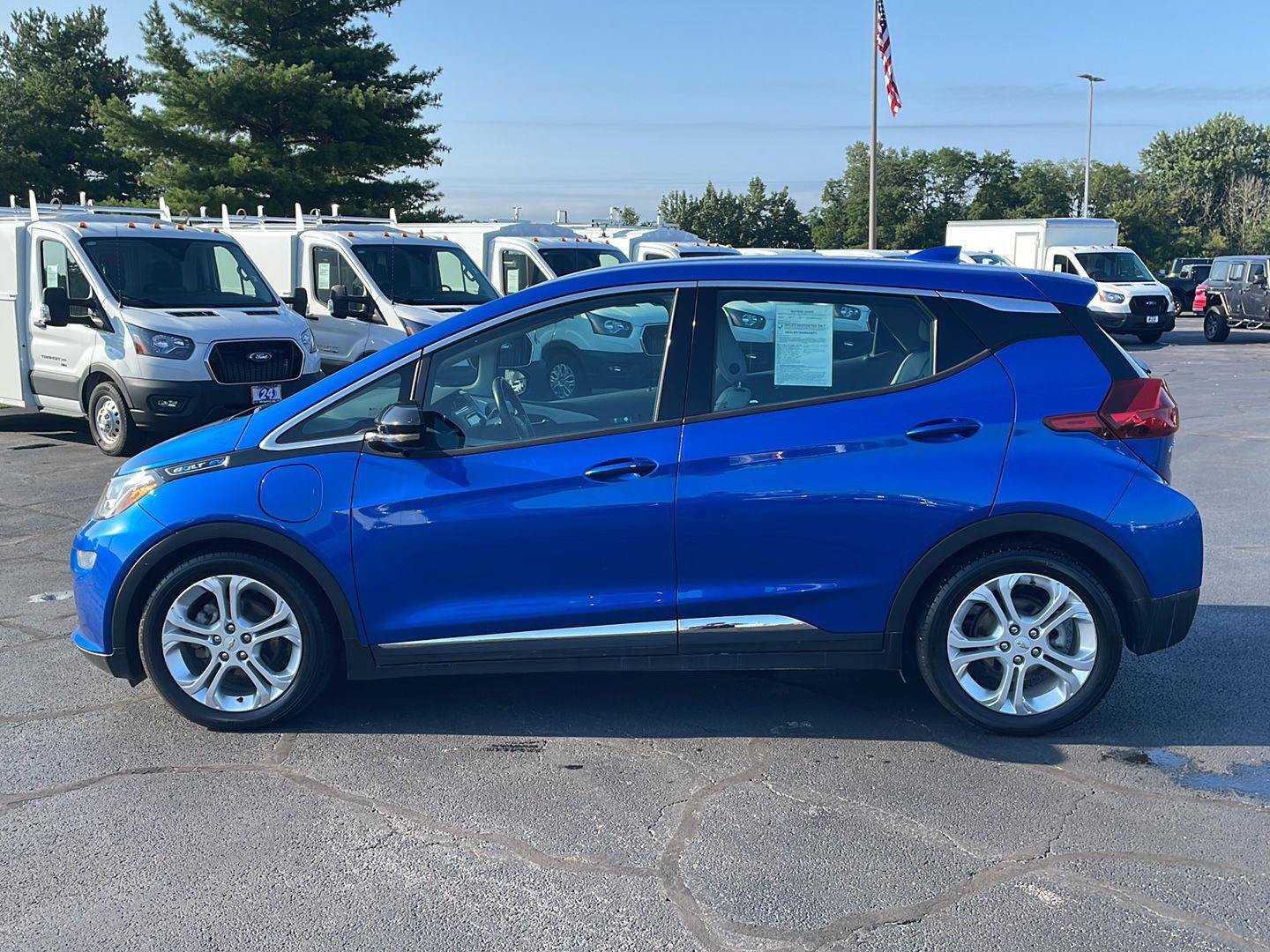 Used 2020 Chevrolet Bolt LT FWD image 2