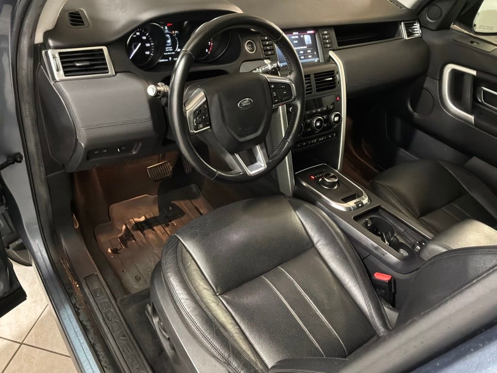 Used 2018 Land Rover Discovery Sport HSE image 17