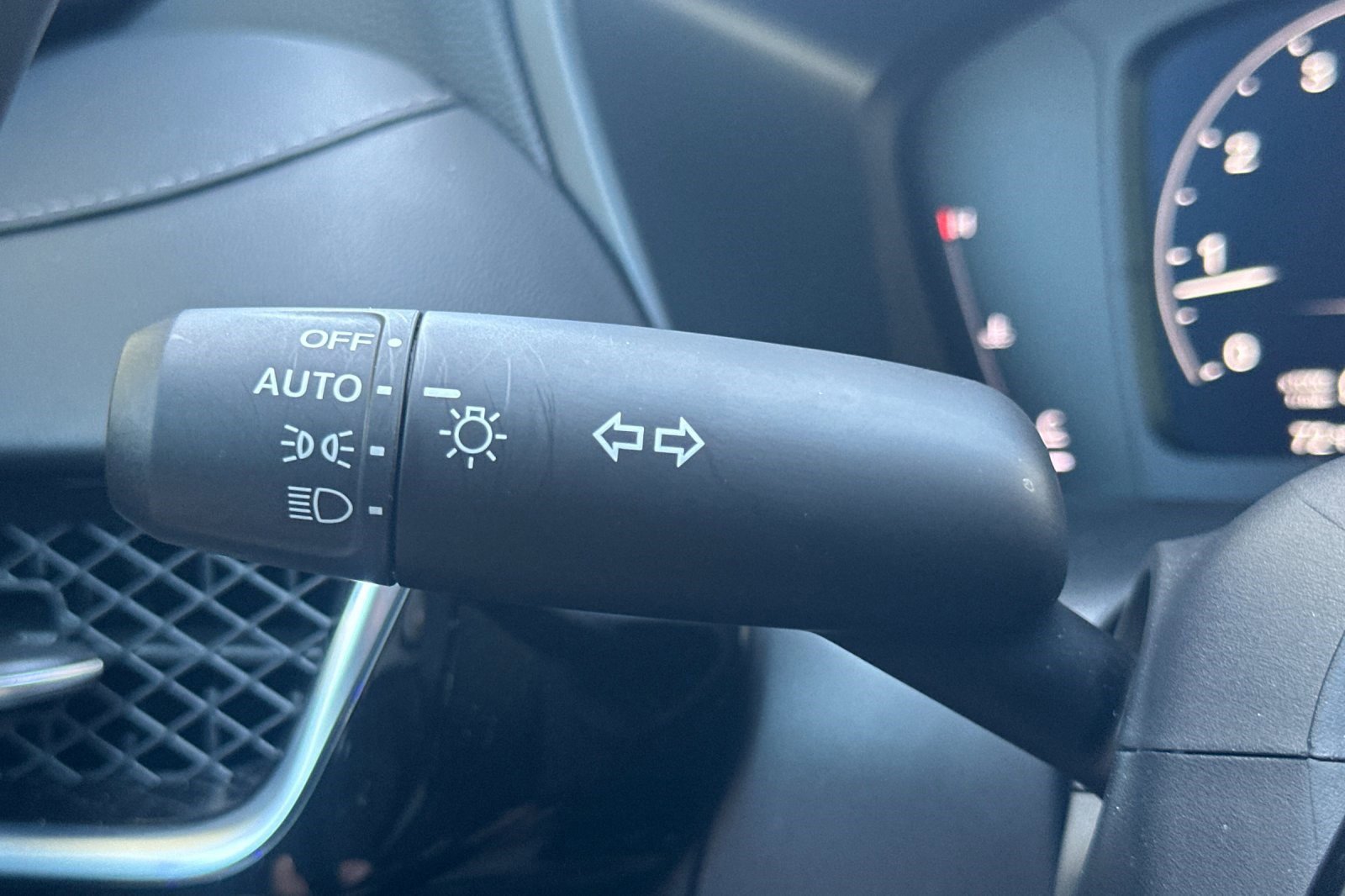 Used 2025 Acura ADX AWD image 31