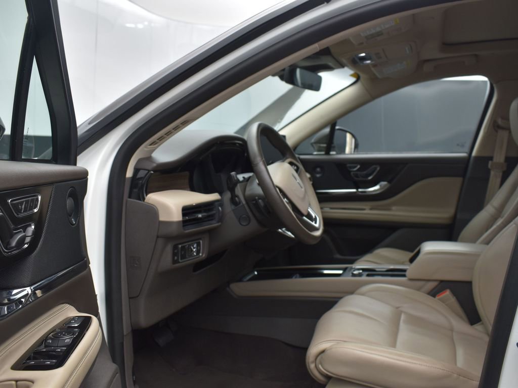 Used 2024 Lincoln Corsair Grand Touring w/ Equipment Group 302A image 11