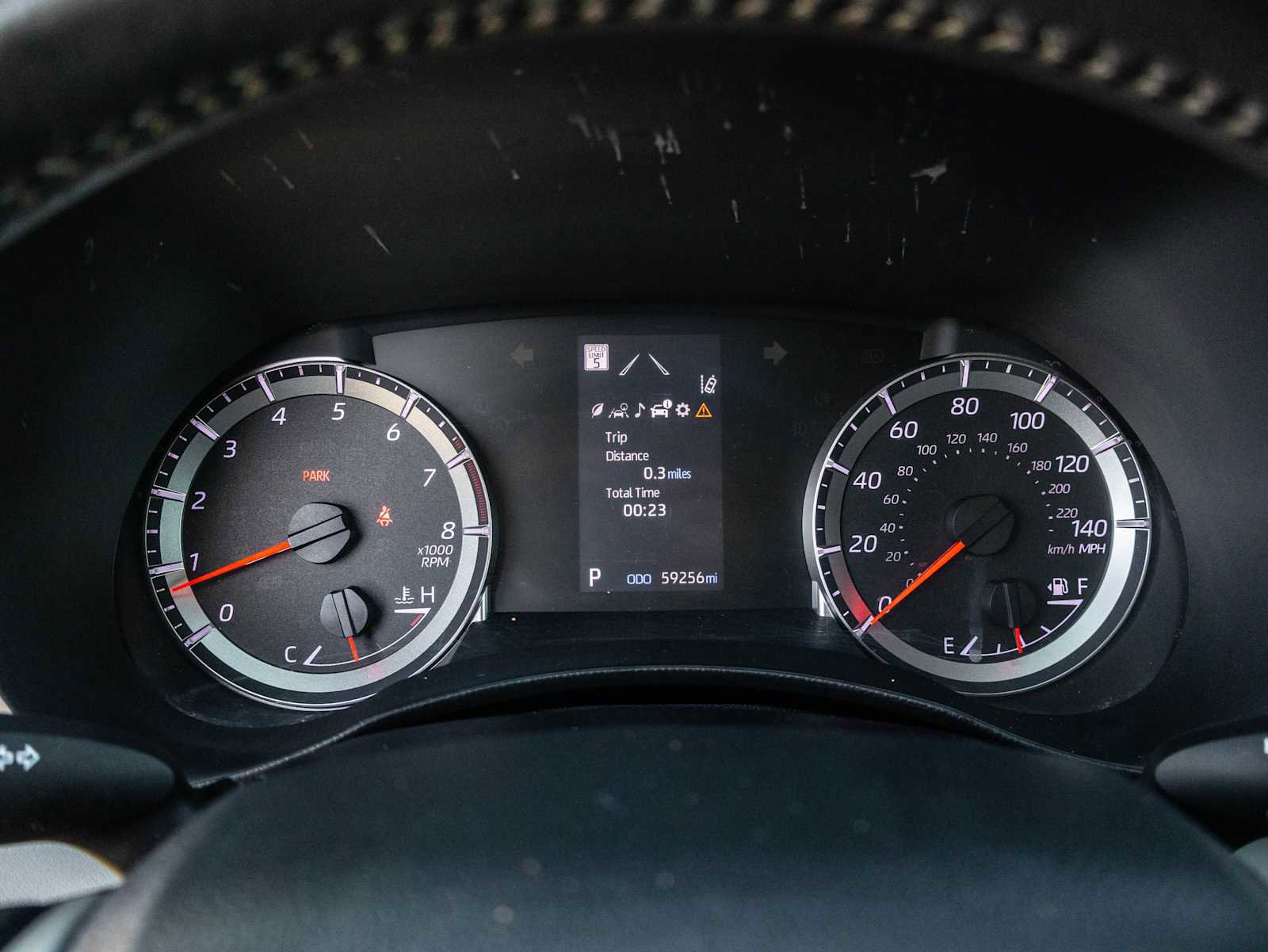 Used 2022 Toyota Highlander LE FWD image 40
