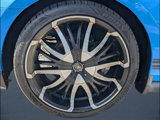 Used 2010 Ford Mustang Convertible image 19