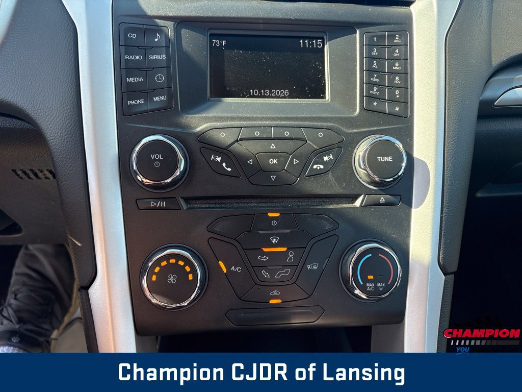 Used 2015 Ford Fusion SE FWD image 23