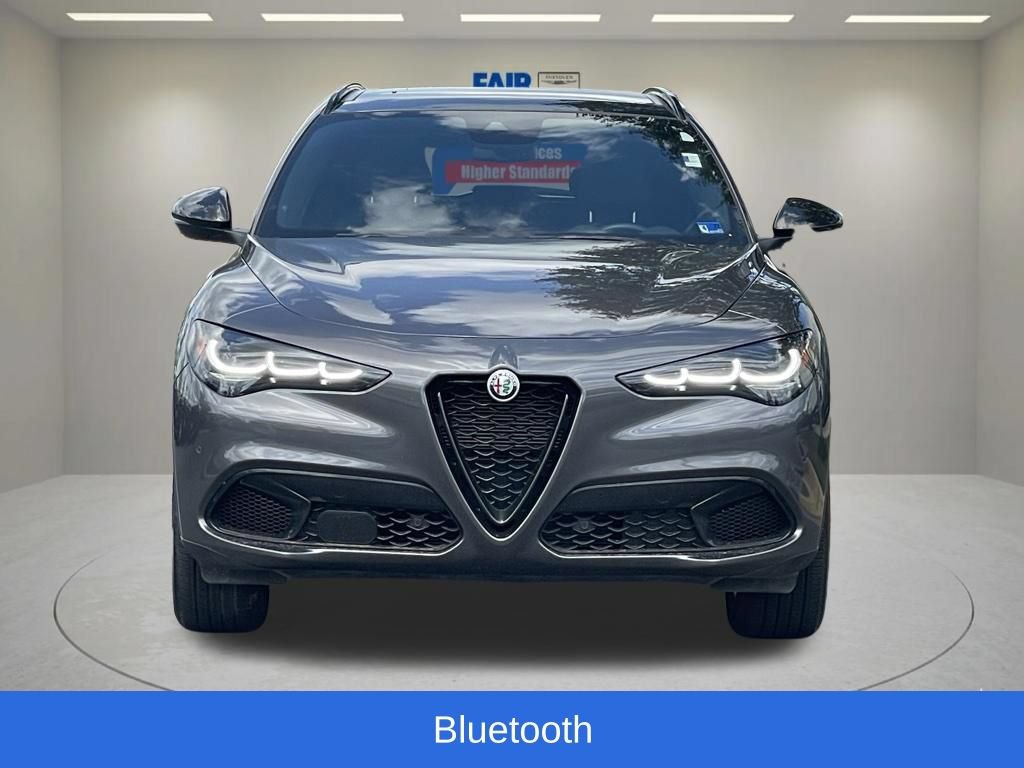 Used 2024 Alfa Romeo Stelvio Sprint AWD/4WD image 5