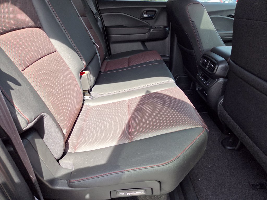 New 2026 Honda Ridgeline Black Edition image 31