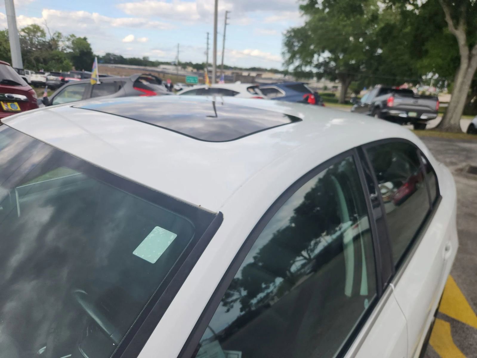 Used 2017 Volkswagen Jetta SE FWD image 12