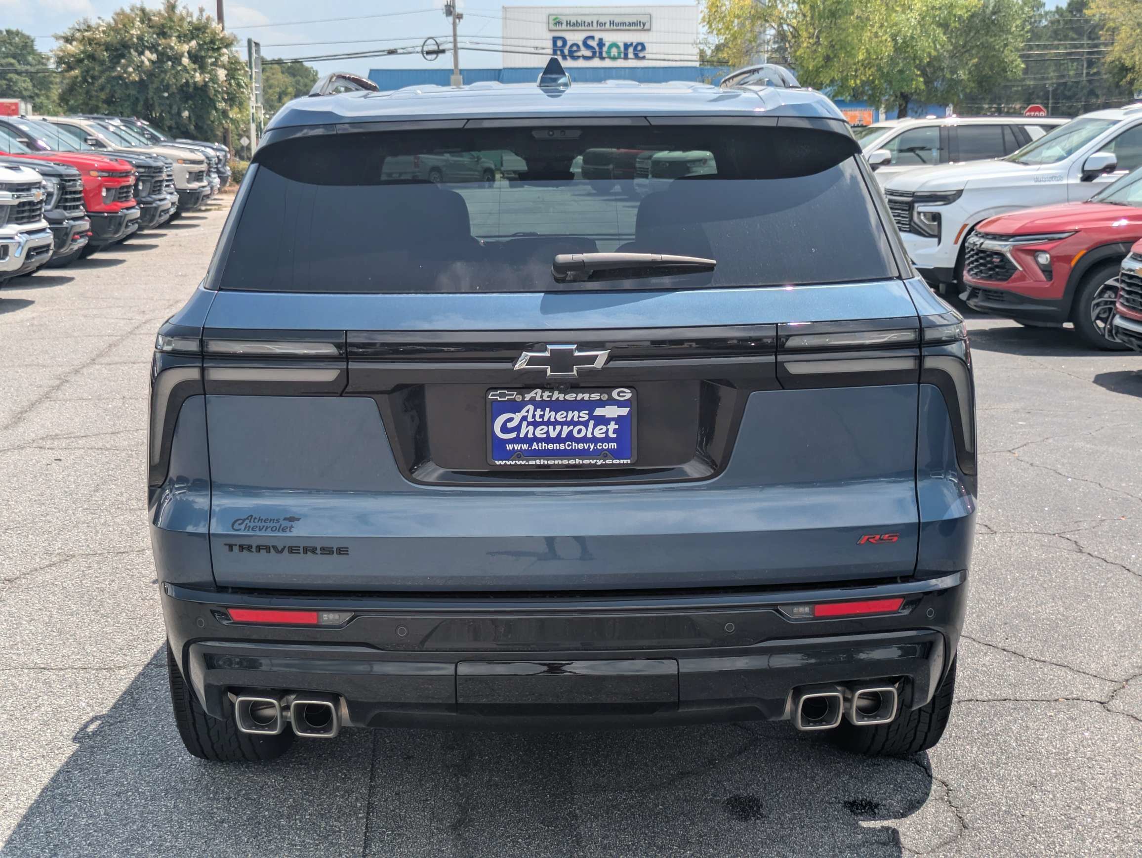 Used 2026 Chevrolet Traverse RS FWD image 5