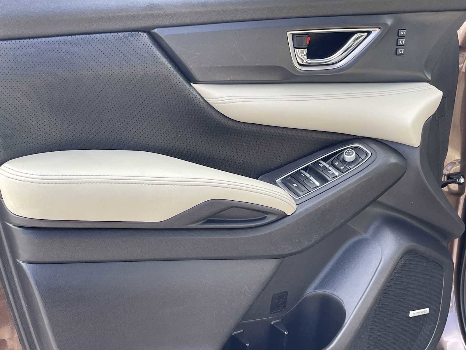 Used 2019 Subaru Ascent Limited image 12