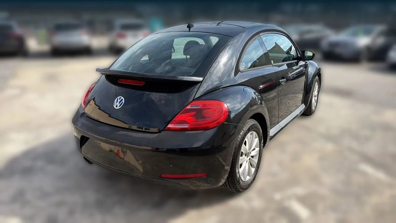 Used 2015 Volkswagen Beetle 1.8T FWD image 9