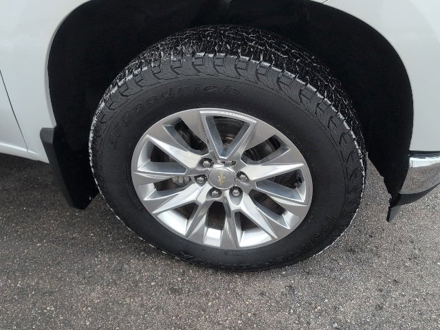 Used 2020 Chevrolet Silverado 1500 LTZ w/ LTZ Convenience Package image 13