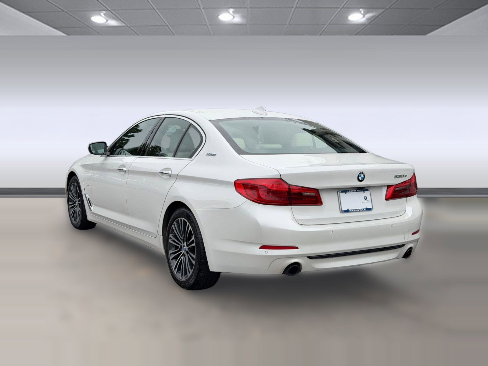 Used 2018 BMW 530e image 3